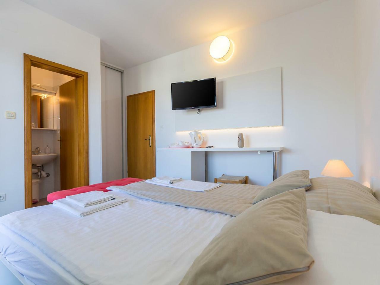 Ulika Rooms & Apartments Porec Exterior photo